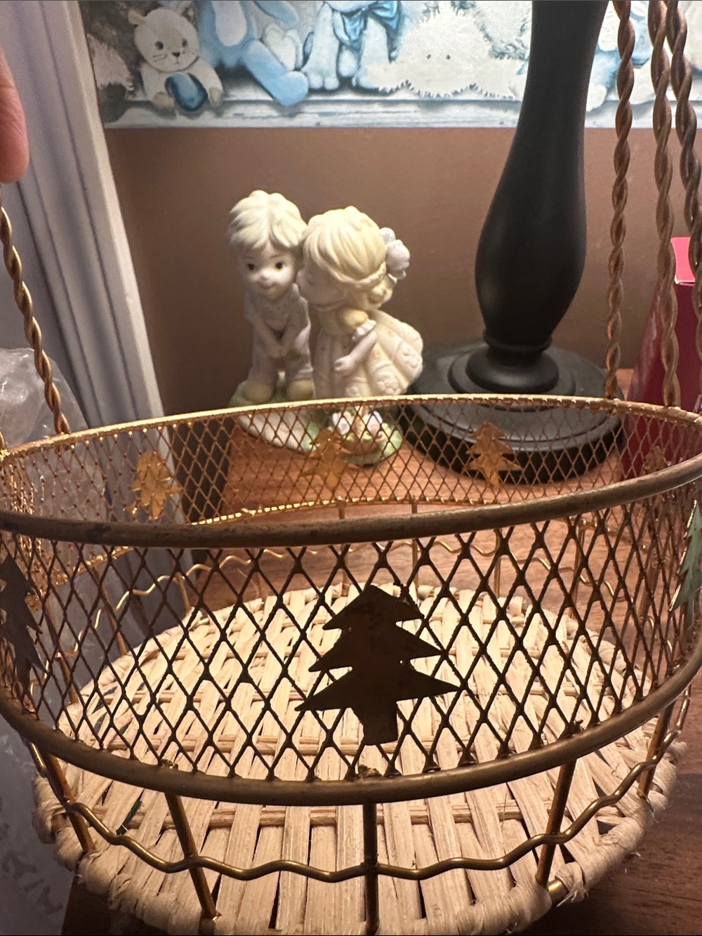 Christmas tree Gold metal Wire and Wicker Round Decorative Basket  NEW - Picture 2 of 7
